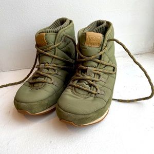 Teva Khaki tramping style boots